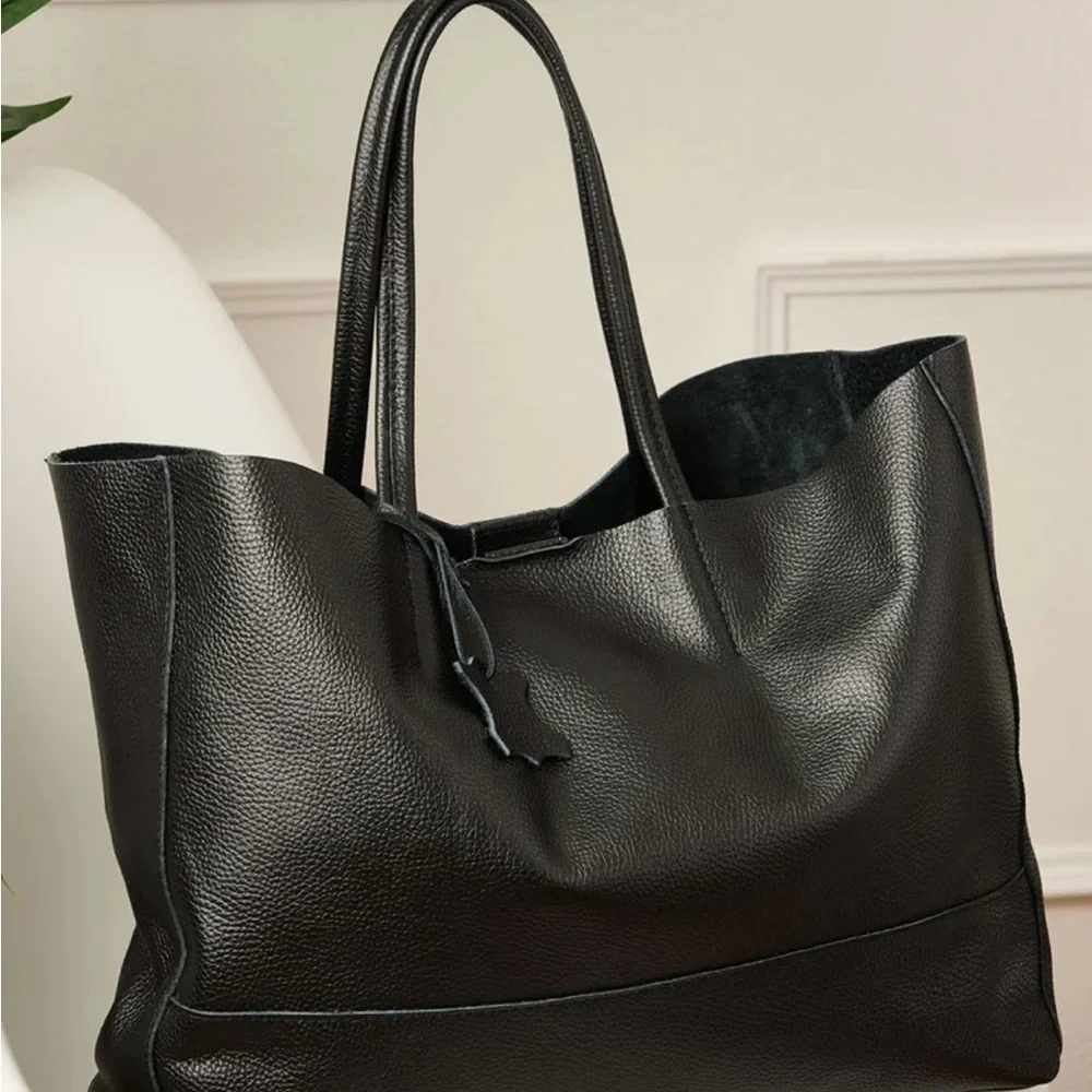 Adoratti Leather Carryall Tote Black Italian Leather NWOT Elegant Tote Bag - Picture 13 of 16